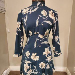 RW&CO. Long Sleeve Mock Neck Floral Dress, NWT, Size 4